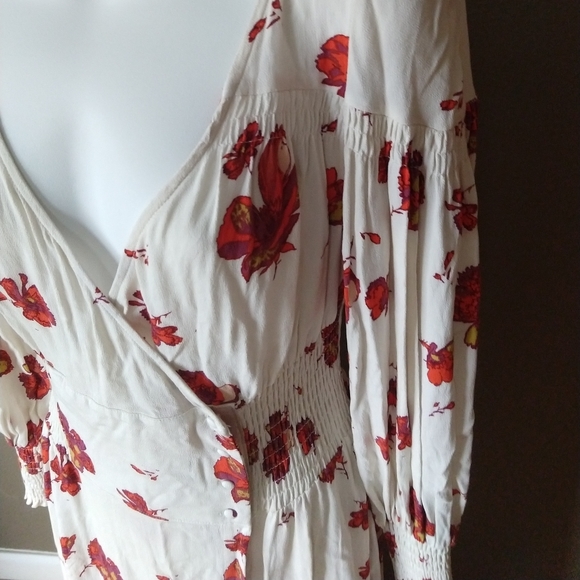 So Sweetly Floral Dress - Fits like S/M - Picture 3 of 7